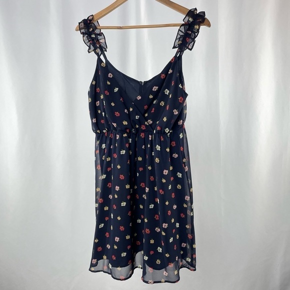 Madewell Ruffle-Strap‎ Wrap Dress in Confetti Floral Size 4 - Picture 5 of 9